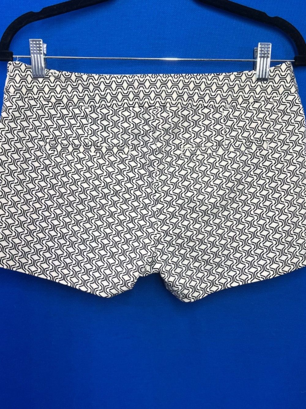 |•EXPRESS•| Black White Geometric Print Tailored Shorts Cotton Stretch Size 4 - Picture 4 of 8